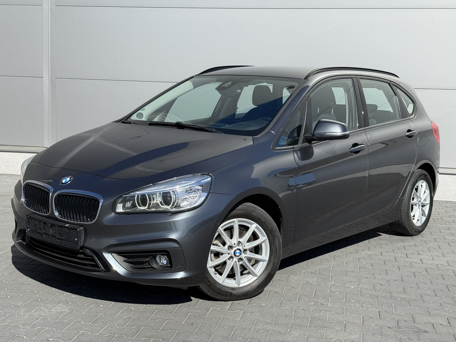 BMW Seria 2 Advantage — zdjęcie