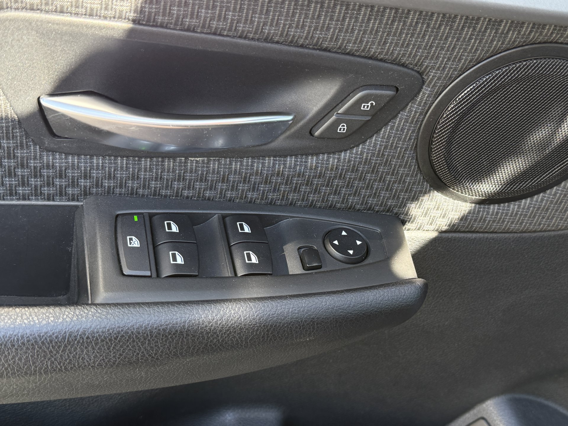 BMW Seria 2 Advantage — zdjęcie