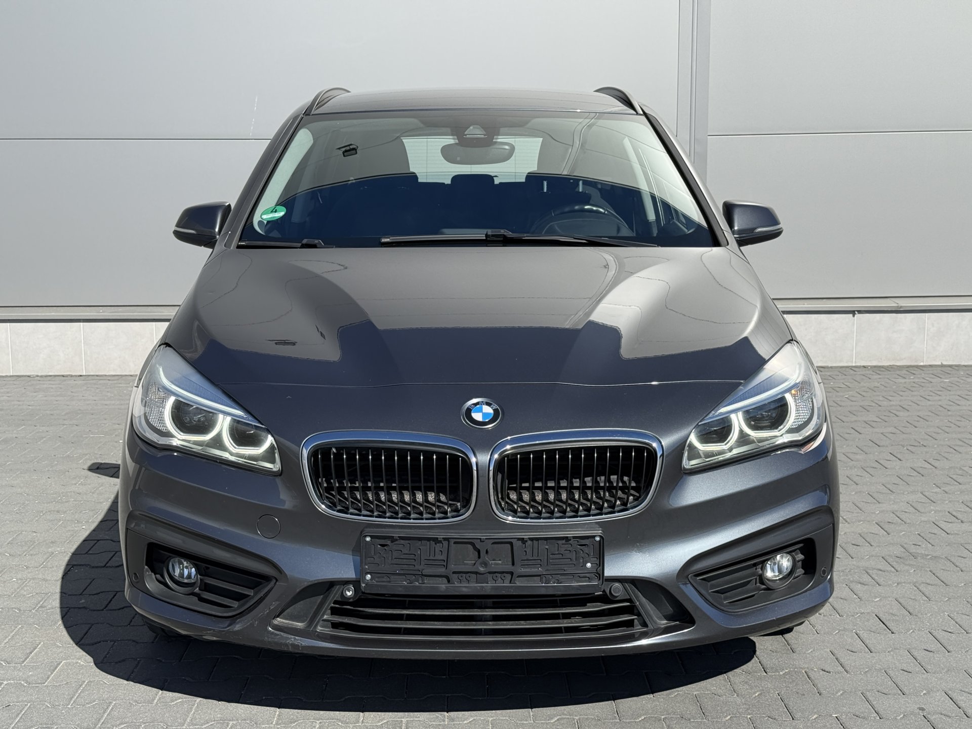 BMW Seria 2 Advantage — zdjęcie