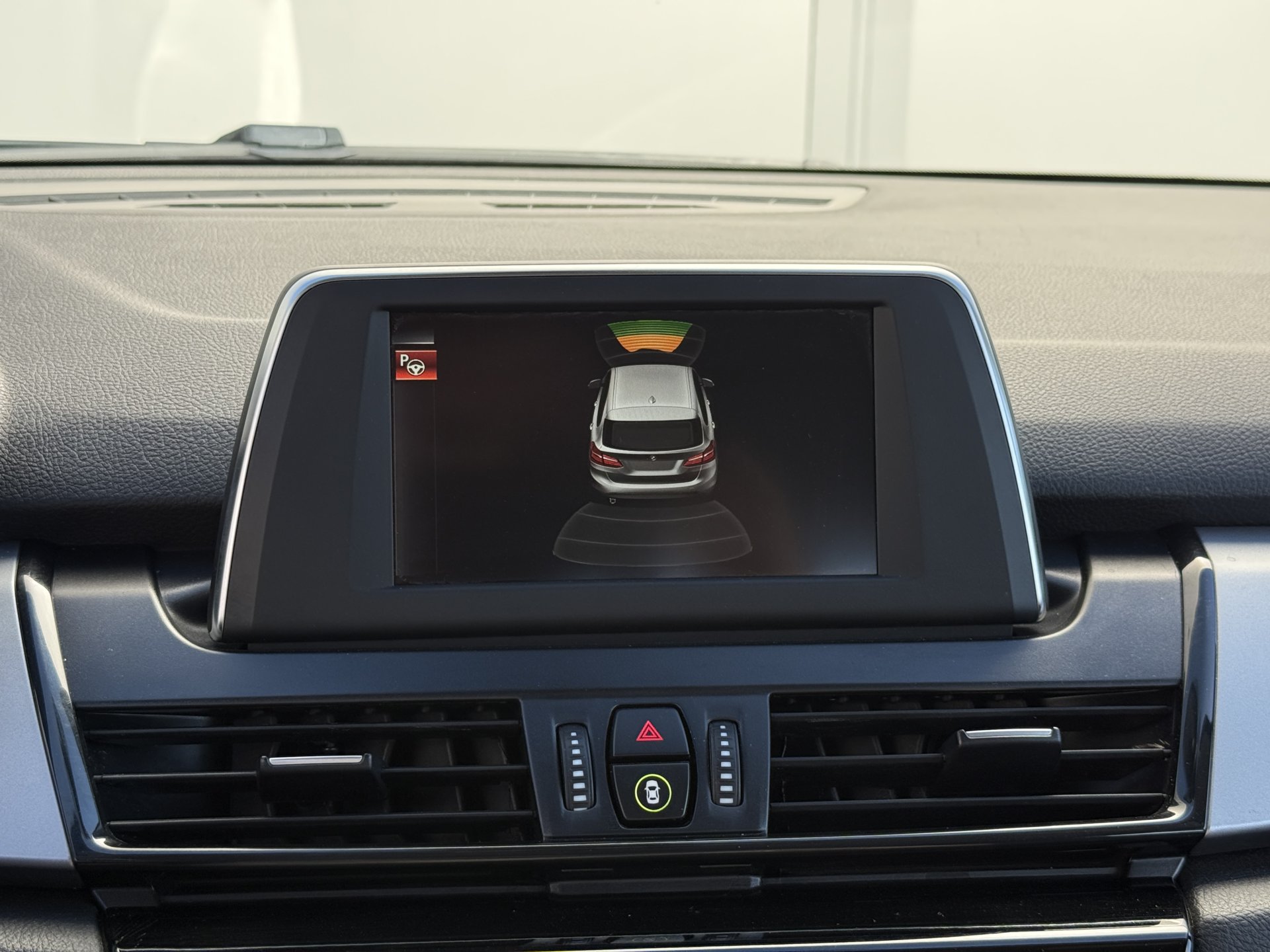BMW Seria 2 Advantage — zdjęcie