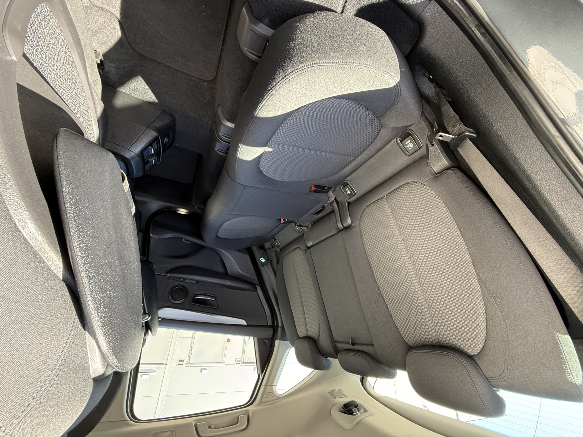 BMW Seria 2 Advantage — zdjęcie