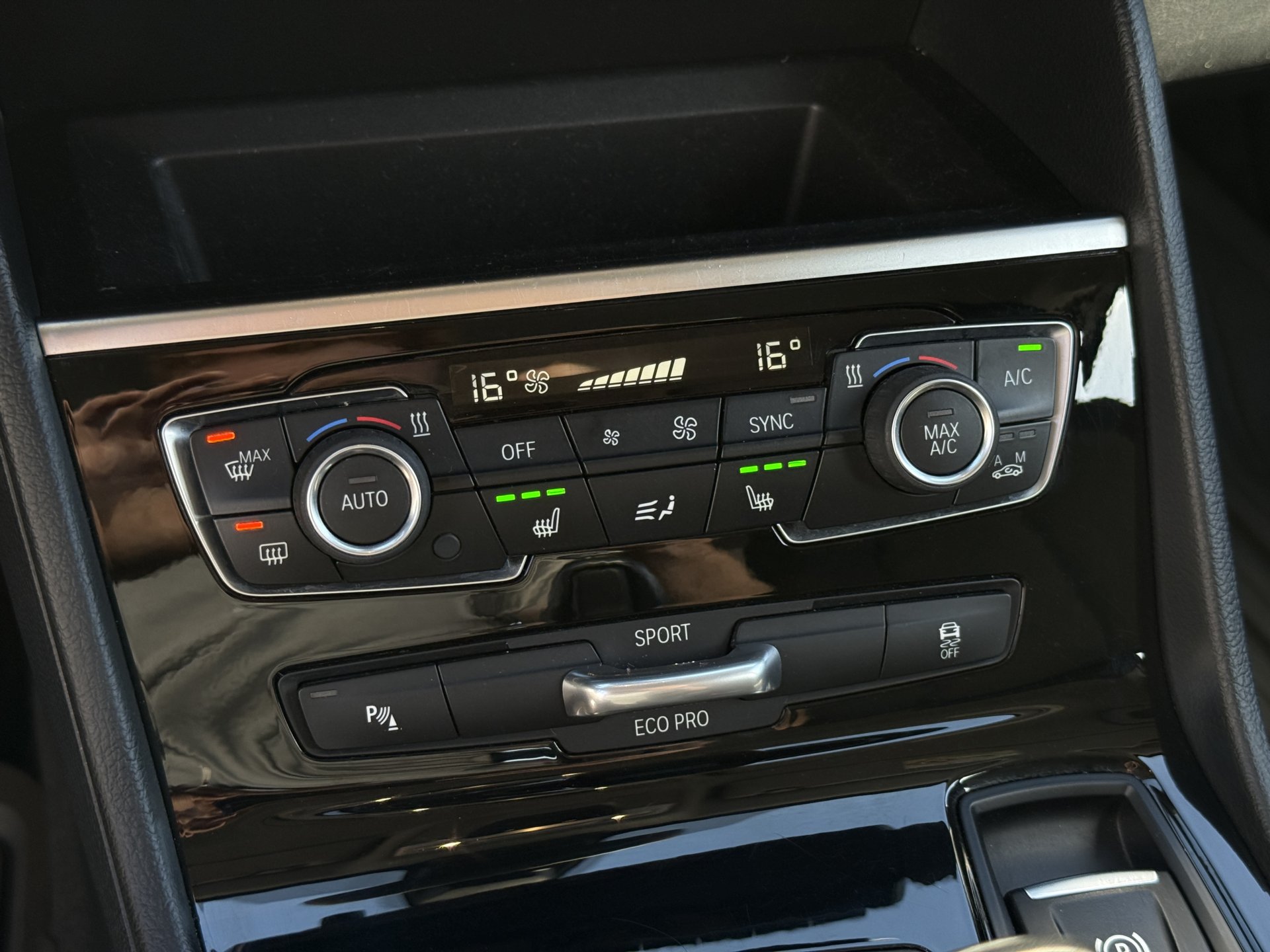 BMW Seria 2 Advantage — zdjęcie