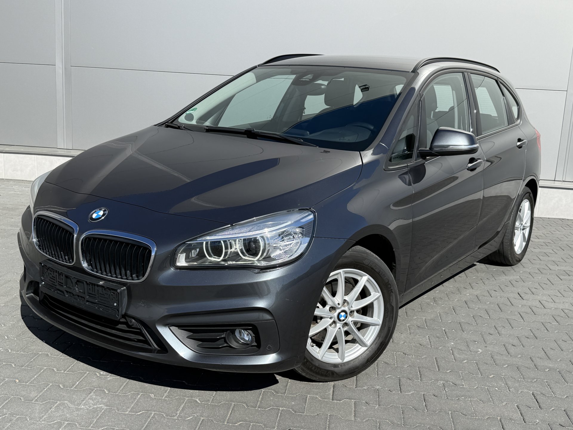 BMW Seria 2 Advantage — zdjęcie