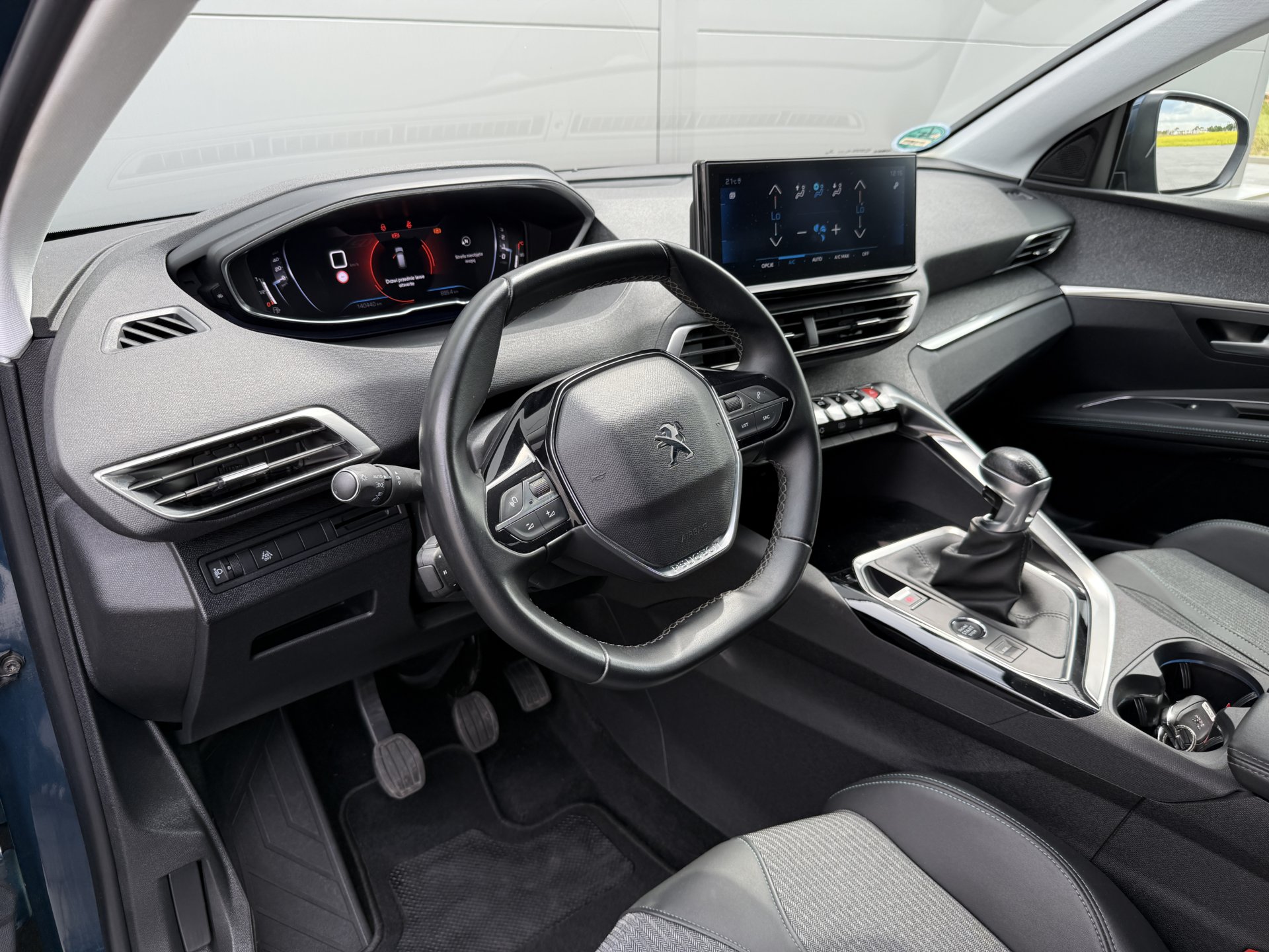 Peugeot 3008 1.5 BlueHDi 130 Allure Pack — zdjęcie