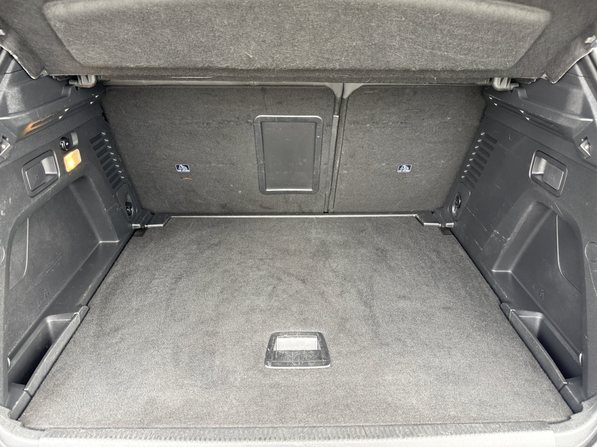 Peugeot 3008 1.5 BlueHDi 130 Allure Pack — zdjęcie