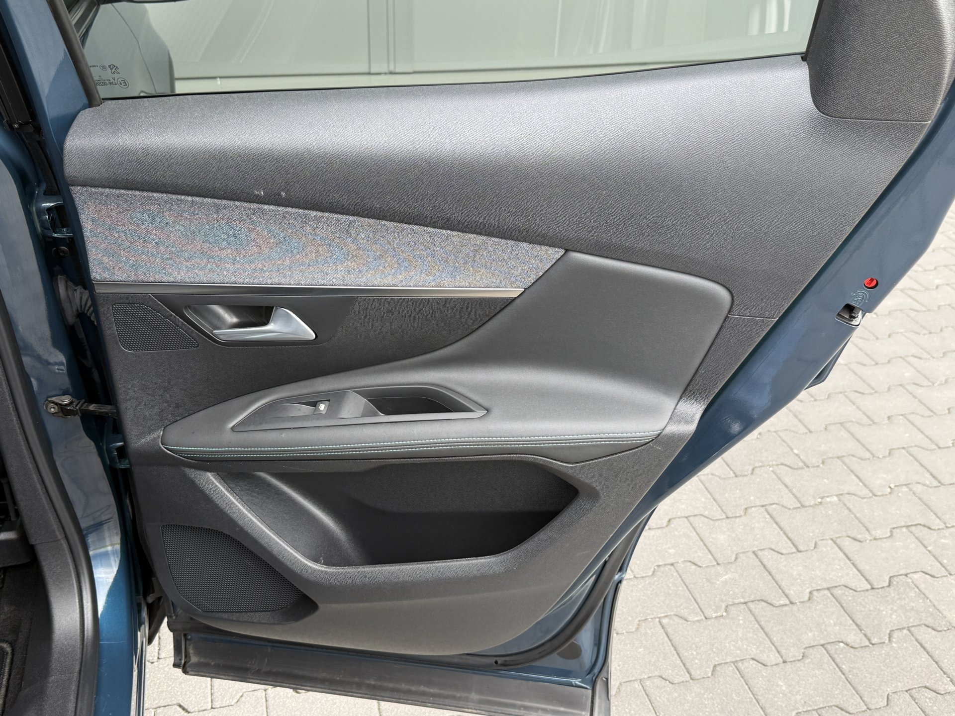 Peugeot 3008 1.5 BlueHDi 130 Allure Pack — zdjęcie