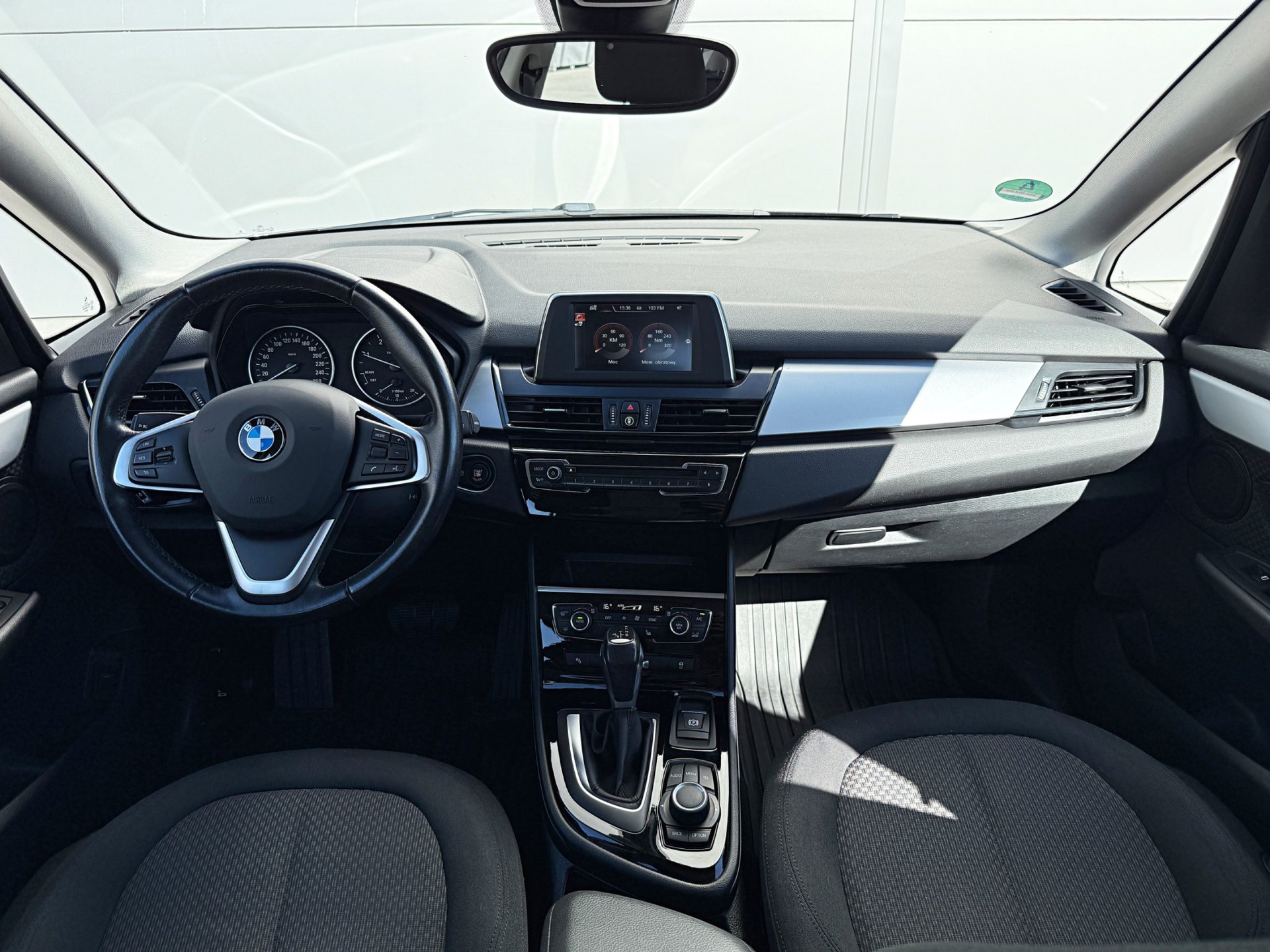 Samochód — zdjęcie